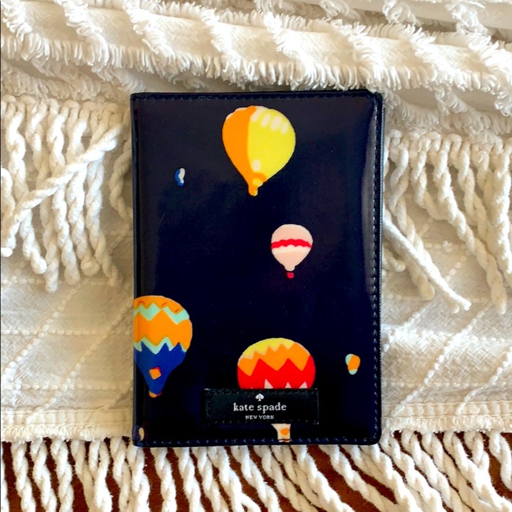 Kate Spade Passport Holder (NEW)